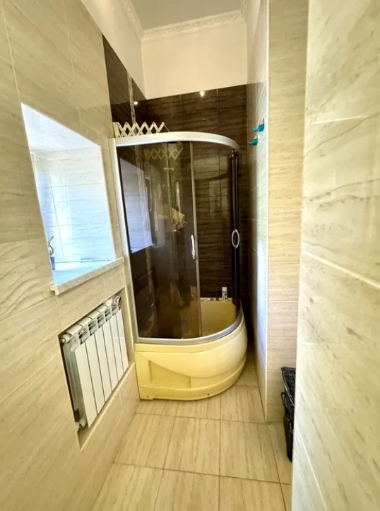 продажа трехкомнатной квартиры номер A-174018 в Приморском районе, фото номер 5